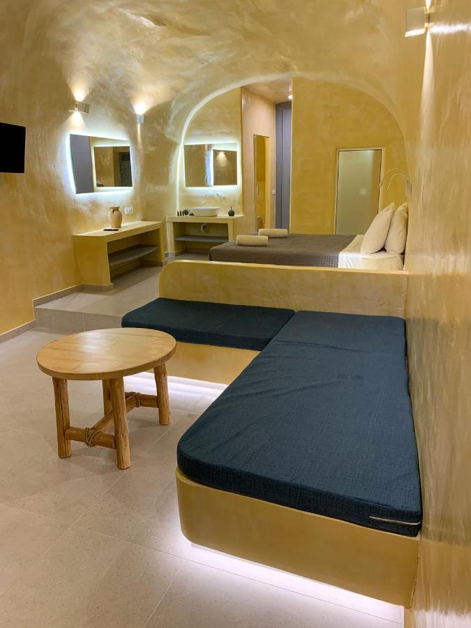 M Residence Santorini Conelia Cave Fira  Zewnętrze zdjęcie