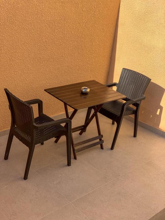 M Residence Santorini Conelia Cave Fira  Zewnętrze zdjęcie